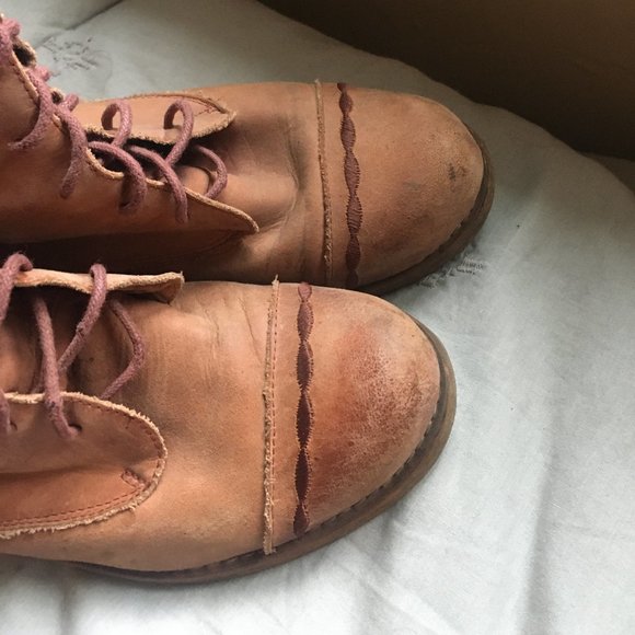 Vintage Combat Boots - Picture 5 of 9